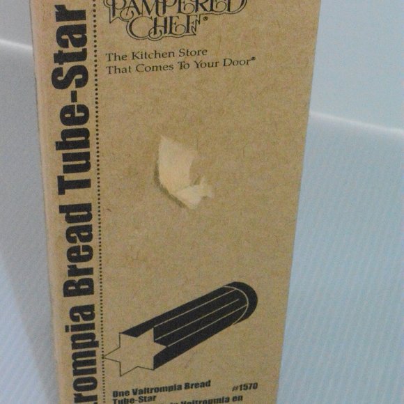 New In Box Pampered Chef Valtrompia Bread Tube Star Mold Baking Loaf Pan NIB - Picture 5 of 8